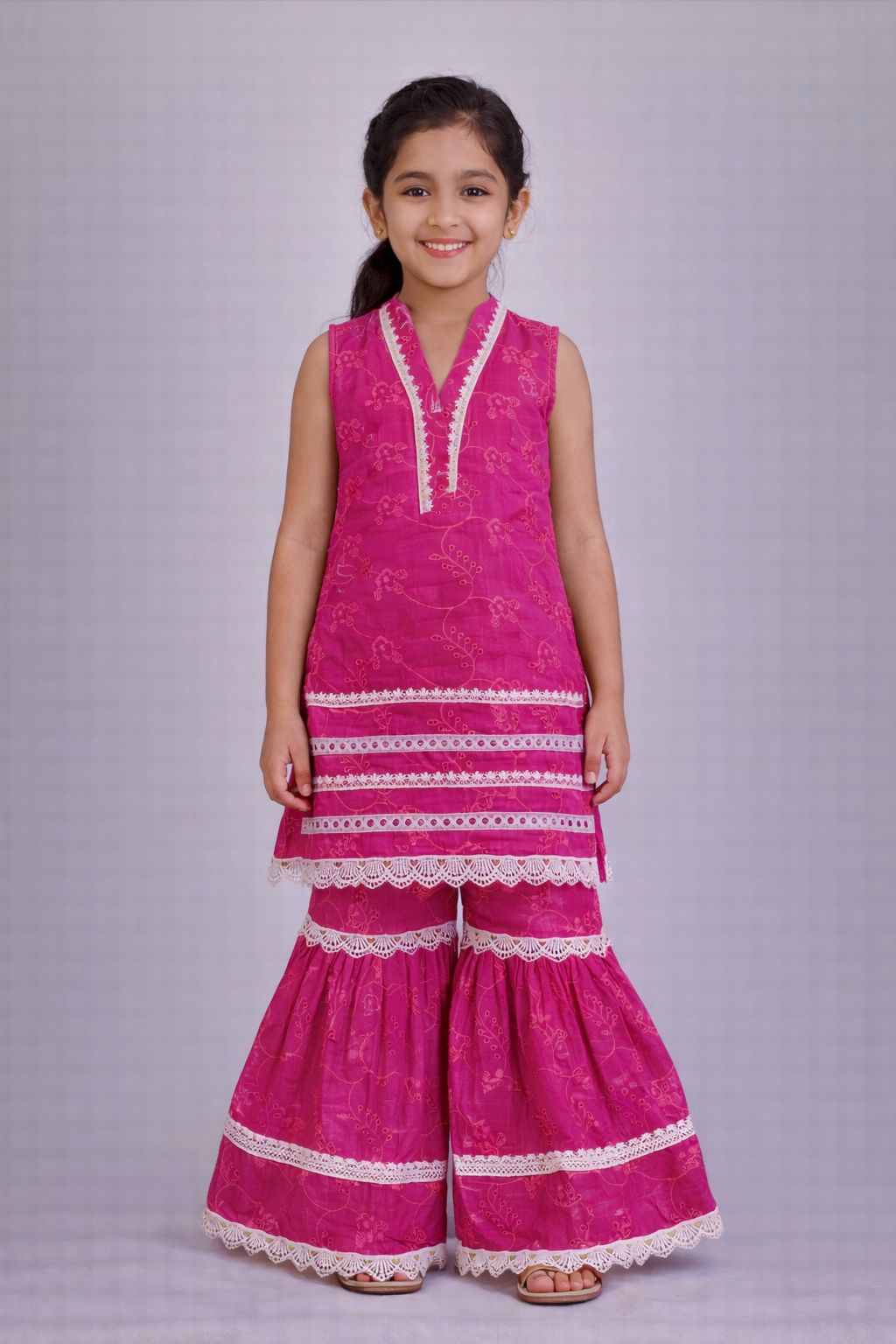 Lacey Flair - Hot Pink