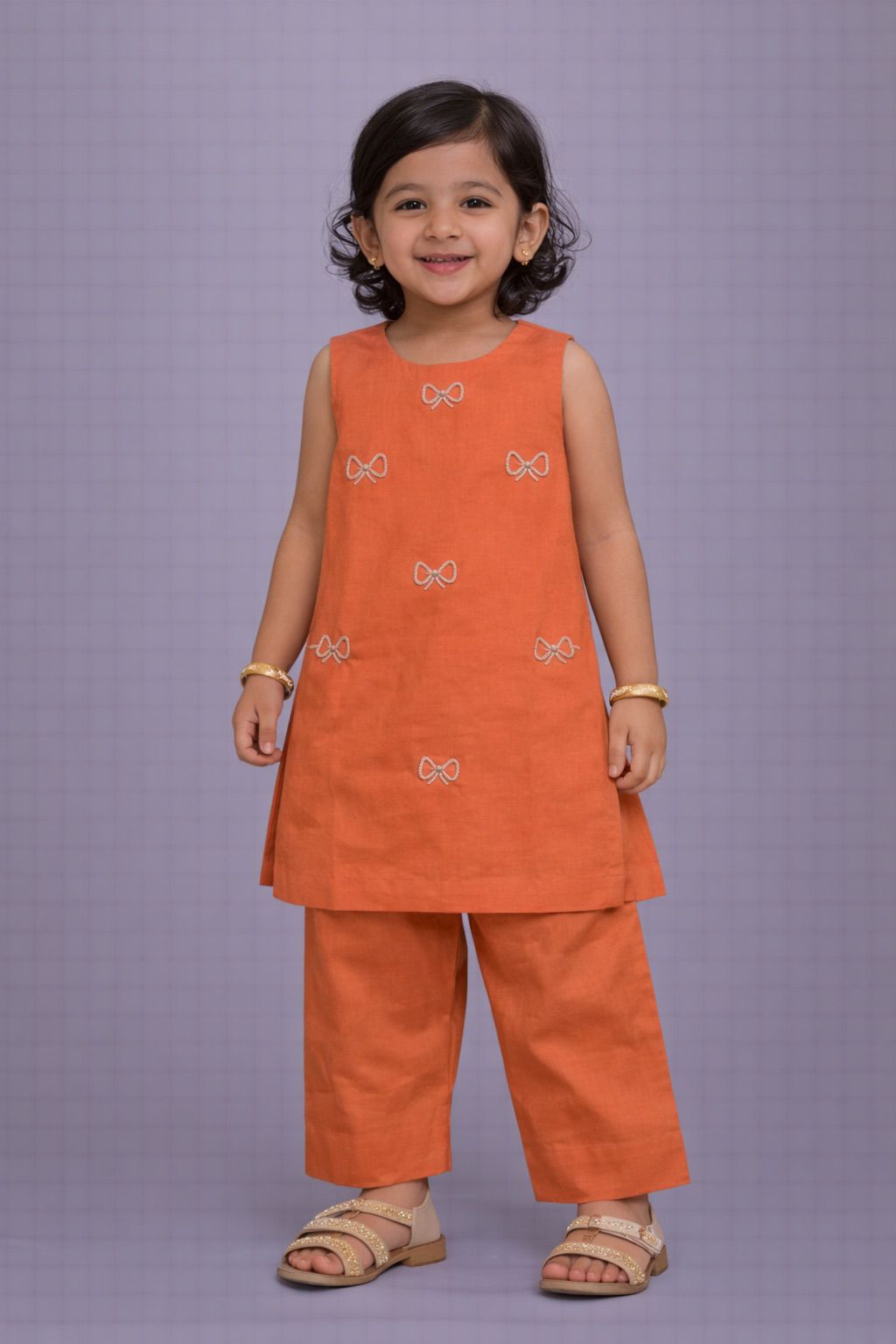 Pearl Bow Bella - Coral